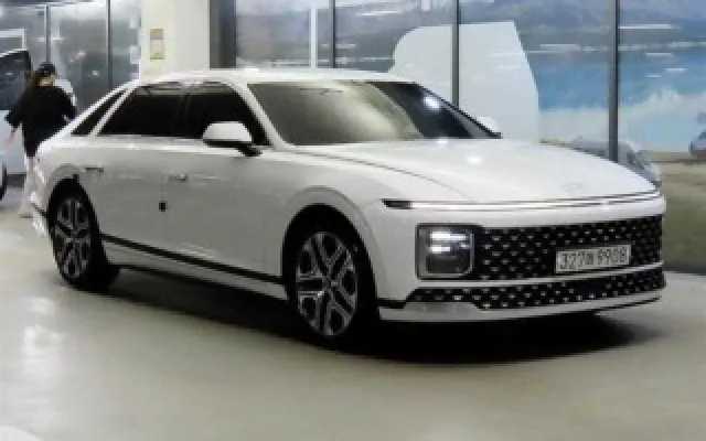 수원중고차믿을만한곳 그랜저 (GN7) 가솔린 2.5 2WD 매물 사진 6 - 2023/07 69,738km