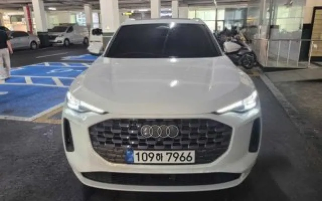 수원중고차믿을만한곳 Q5 (80A) 40 TFSI 콰트로 어드밴스드 매물 사진 4 - 2025/12 6,102km